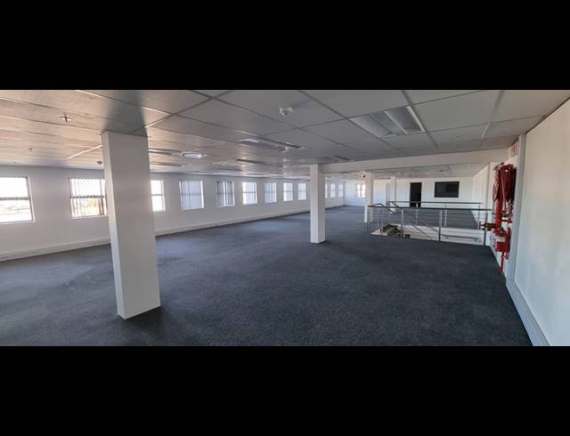 5,846M² WAREHOUSE TO LET IN AIRPORT INDUSTRIA